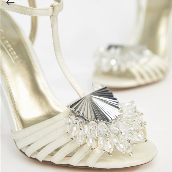 ASOS “HONEY BLOOM” Embellishment heel - Picture 4 of 7